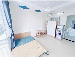 bán gấp nhà mặt tiền đường 12m quận tân phú , 62m2, 4 tầng, 7pn, kd 30 triệu/ tháng, nhỉnh 8 tỷ tl