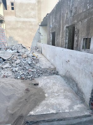 nhổn -hơn 5tỷ ,có ngay 42m2 đất tu hoàng - ngõ rộng thênh thang-10m ra ô tô !