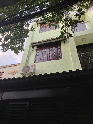 hxm trường chinh, 61m2, 5*12m, 3 tầng, 4pn-3wc, 6ty699, khu an ninh, cách mặt tiền trường chinh 30m