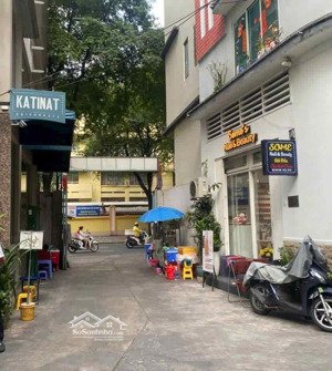 cuối năm cần tiền bán gấp bán nhà dt 40m2, hxh đường nguyễn bỉnh khiêm, p. bến nghé, q. 1 shr