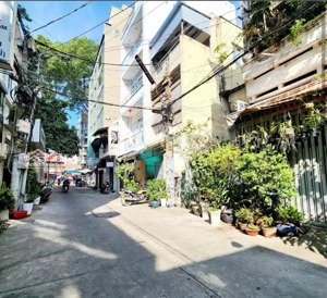 mua hôm nay tháng sau tăng giá 10% 4tỷ550 nhà ngay vị trí đẹp nguyễn thiện thuật, quận 3