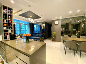 nắm 98% giỏ hàng bán vinhomes central park giá rẻ nhất 1pn=5,5 tỷ, 2pn=7,9 tỷ, 3pn=11 tỷ, 4pn=18 tỷ