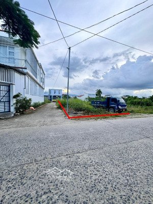 bán lô góc mặt đường huỳnh thúc kháng diên toàn