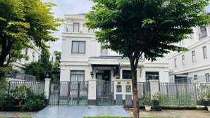 biệt thự view sông! đường thân văn nhiếp quận 2, nở hậu, 185m2, 4 tầng, giá 33 tỷ (170tr/m2)