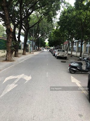 oto đỗ cửa nhà mới nguyễn văn huyên 40m2 x 6t, thang máy, 4 ngủ, 2 mặt ngõ 13.8 tỷ. lh 