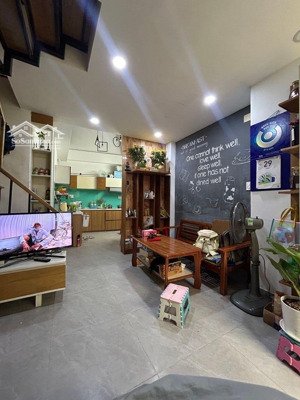 gấp bán nhà mặt tiền hẻm 79 tân quy cách mt đường số 79 10m 3 tầng 3 pn 3 wc nhà mới 90% nhỉnh 6 tỷ