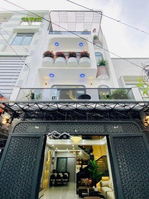 bán gấp nhà đỗ thị lời p11 q3. giá: 3,35tỷ. 1t2l 4pn 5wc. sổ hồng riêng