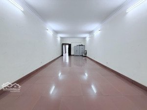 cho thuê mp âu cơ, 85m2, 5 tầng, mt 5m, thông sàn, 25tr
