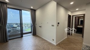 cho thuê căn 2 phòng ngủ view sông nội thất cơ bản, 31 triệu/tháng