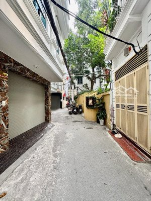 nhà hiếm - gần phố - ôtô đậu trước nhà - hồ tùng mậu - 4t - dân xây chắc chắn - ở ngay - 9tỷ3