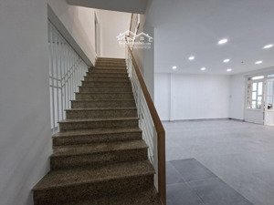 hẻm xe hơi vườn lài-chỉ 90tr/m2 thông lê văn phan-sát luỹ bán bích