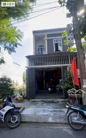 tôi cần bán nhà 2 tầng mặt tiền đường trần bích san, nhà xây kiêng cố lên đc 4 tầng