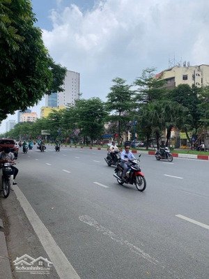 bán đất hoàng quốc việt, cầu giấy 101m, mặt tiền 10m, 2 mặt thoáng giá 44 tỷ 4