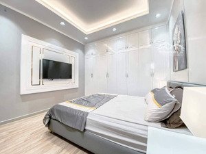 cho thuê gấp căn hộ 125m2 saigon airport 3pn 2wc full nội thất nhận nhà ở liền giá 22tr 