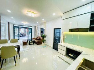 bán nhà mặt tiền 40m2 đường bùi hữu nghĩa