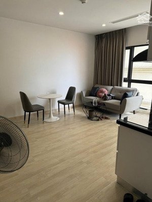 bán căn gold coast nt 2pn giá rẻ nhất thị trường,đang hđ thuê 18tr, tặng full nội thất đẹp xịn