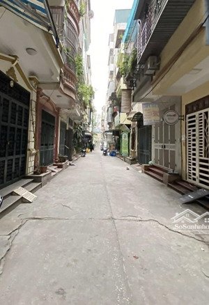 duy nhất - nhà cầu giấy - dt 45m2 x 6t x mt 8m - thang máy - ngõ