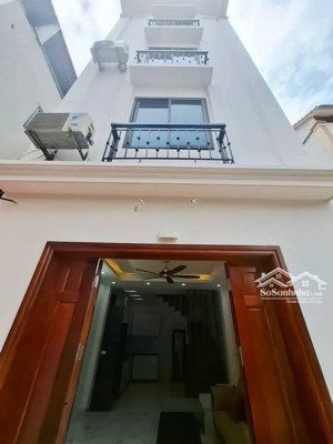 bán nhà tây tựu, 33m2, 4 tầng, lô góc thoáng sáng, giao thông thuận tiện, vào ở ngay