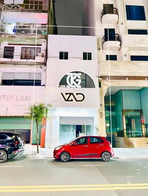 Cho Thuê Nhà Mặt Tiền: 360 Võ Văn Tần - Quận 3 - 5x17m, 4 tầng