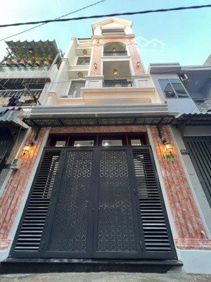 nhà đẹp: 5x8/4 tầng (140/ phạm văn chiêu p.9 q.gò vấp)
