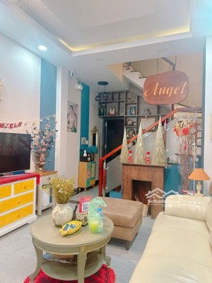 bán gấp trong tuần - bán nhà nguyễn trọng tuyển 71m² 4 tầng - 23.5 tỷ