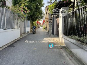 cần bán 102m/120m2 đất làng vàng, gia lâm. đường thông ô tô tránh xe máy