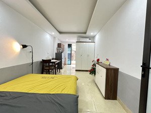 68 nguyễn khuyến 4tr3, ngay hồ, ga văn quán, hồ gươm plaza, vào ở được luôn