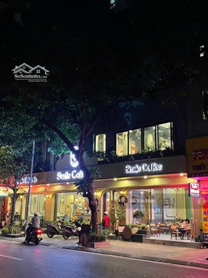 cho thuê gấp nhà ngõ 12 đào tấn 200m mặt tiền 8m giá thuê 25 tr , giá rẻ kinh doanh gì cũng lãi !