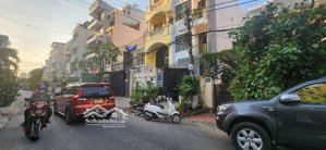 mặt tiền kinh doanh đường số - 7 tầng - thang máy vi vu - giáp quận 4