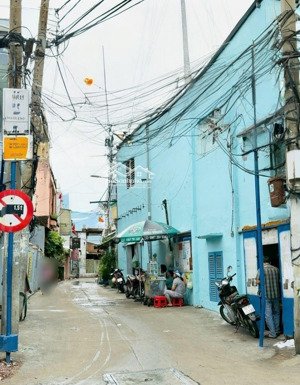 nhà đẹp hẻm 4m bình đông, p.15, q.8, dt: 3,5 x 11m, nở đều 4,3m, 2 lầu, giá 4 tỷ 58.