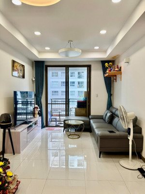 bán nhanh căn hộ 2 pn giá tốt saigon south residences