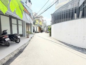 nhà 4 tầng btct, hẻm thông vài bước lên xe hơi. 60m2 ngay bùi đình tuý, bình thạnh. chỉ 8 tỷ