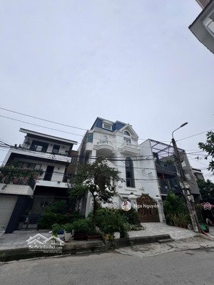 cần bán . nhanh căn nhà biệt thự. siêu lộc. khu văn cao -lhphong