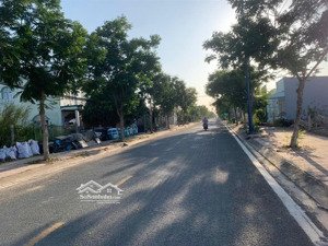 cần bán gấp lô 126m2 ngay hồ sinh thái - cách cổng chính sân bay 5p - giá chốt 2tỷ650, tc 100%