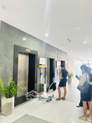 bcons green view giá rẻ: căn 52m2 2pn giá 2,08 tỷ và giá 2,2 tỷ full nội thất