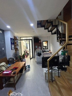 nhà mới 3 tầng tân quy - cách mặt tiền đường 79 vài bước chân - shr hc đủ chỉ 6.5 tỷ