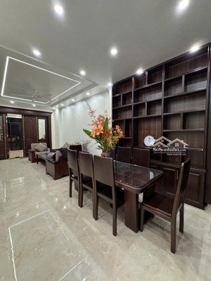 siêu phẩm ngô gia tự - 7 tầng thang máy - full nội thất - ô tô tải tránh - vỉa hè rộng