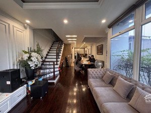 bán nhà đẹp trung tâm hoàng mai | 70m 7 tầng thang máy 750kg nội thất châu âu