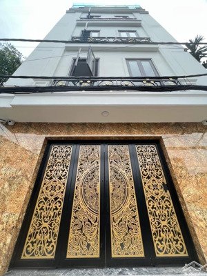 bán ccmn phạm văn đồng 16 phòng khép kín,dòng tiền 1,1 tỷ/năm.dt : 60,2m2 x 7 tầng giá 19,8 tỷ