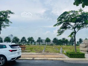 ngộp bán lô đất 95 m2. đầu tư giữ tiền .giá 2 tỷ. sổ riêng công chứng ngay. lh : oanh