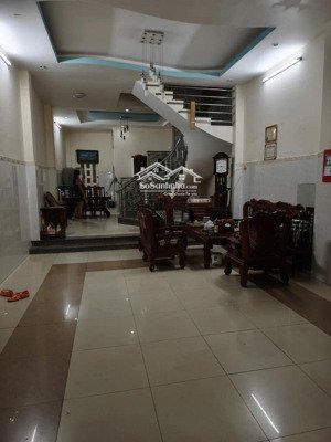 nhà mt đường số 25, khu tên lửa 5x20m 3.5 tấm sẵn nội thất , giá 22 triệu/tháng, đối diện công viên