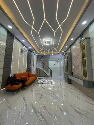 bán nhà kề bình trị đông, 4,5 x 17m, 2 tầng mới tinh nở hậu nhỉnh 5 tỷ hơn xíu