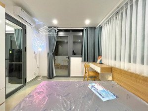 cho thuê căn hộ ban công cực lớn view đẹp ở đinh bộ lĩnh phòng ngủ lớn phòng khách riêng gần quận 1