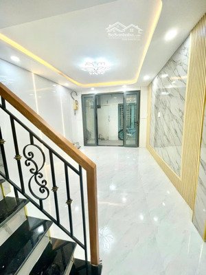 top nhà xinh rẻ 4 x 10m 1 trệt 1 lầu nguyễn thị tần quận 8 tp.hcm