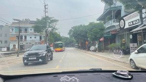 vợ chông em cần tiền bán nên mảnh đất ông bà cắt cho lô góc 100m2 hướng đn giá 5ty1 mt 6,5m