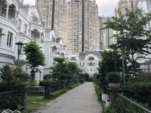 chính chủ gửi bán villa cao cấp mặt tiền đường d8 khu biệt thự saigon pearl, bình thạnh