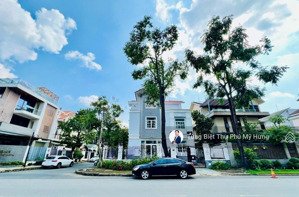 biệt thự phú mỹ hưng vị trí đẹp căn góc đường lớn 17.5m - phạm thái bường - 15mx19m lh 