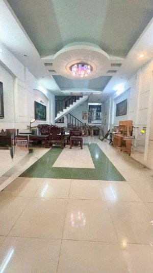 duy nhất 1 căn mtkd đối diện aeon mall tên lửa - 5m * 20m - nhà 4 tầng btct, 5pn - lề 10m kd đỉnh