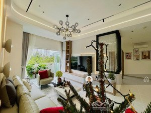 bán ch scenic valley 1, pmh quận 7, 133m2, 3pn trần cao 3,5m view sân golf. lh; em toản