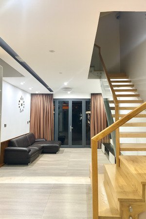 cực hiếm trung tâm hải châu 100m2, 3 tầng, mt 5m, 4 ngủ, nhà như mới, full nội thất ở ngay